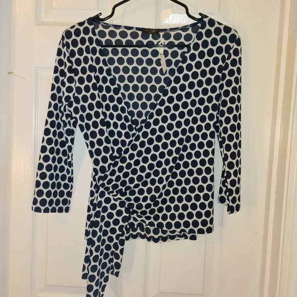 💋SOLD***🎁Navy Polka Dot Wrap Top - Picture 3 of 3